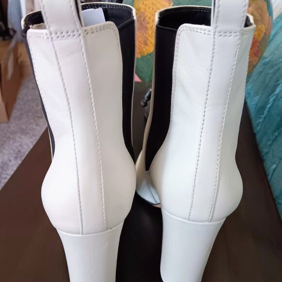 Vince Camuto Leather Booties - Picture 5 of 6